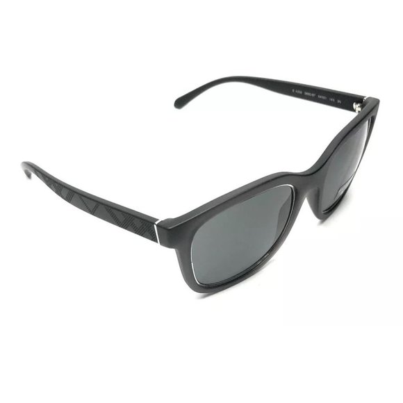 Burberry Women\'s Black Sunglasses!